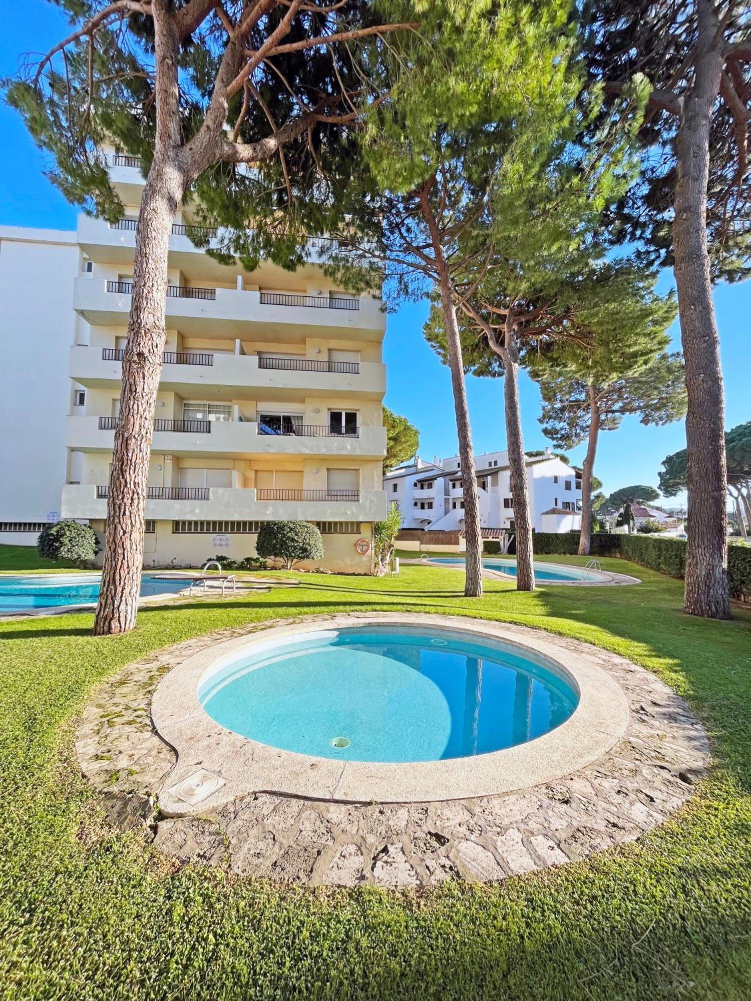 Apartamento En La Escala Con Piscina Y Parking Л'Аскала Екстер'єр фото