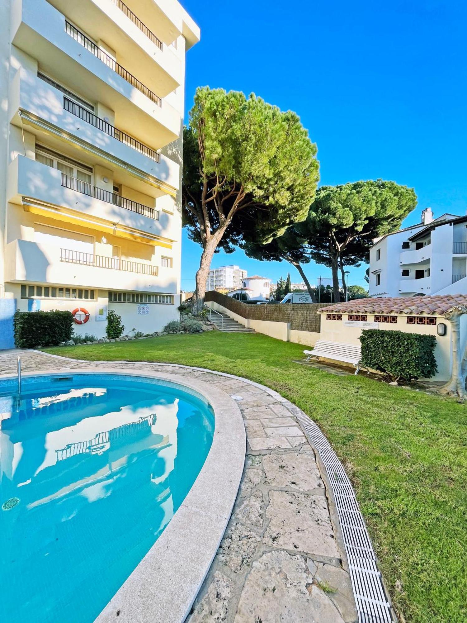 Apartamento En La Escala Con Piscina Y Parking Л'Аскала Екстер'єр фото