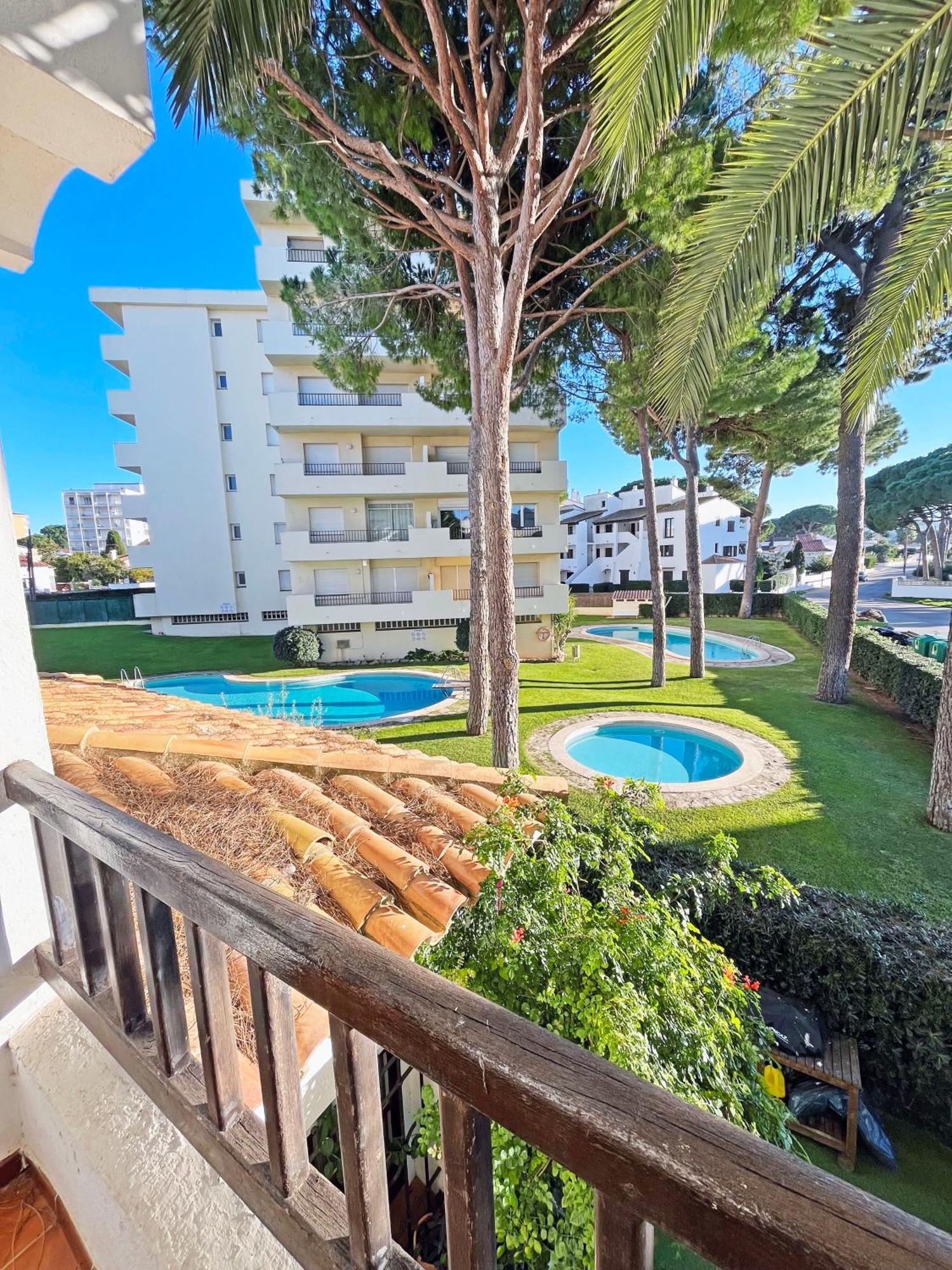 Apartamento En La Escala Con Piscina Y Parking Л'Аскала Екстер'єр фото